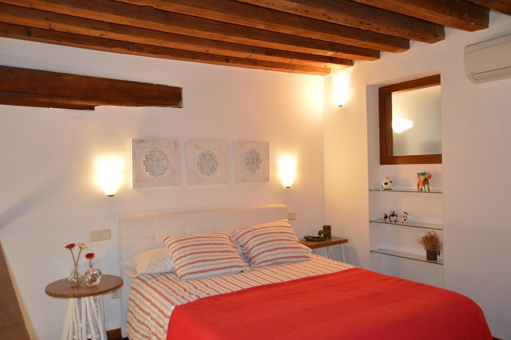 Apartamentos Nuncio Viejo Toledo Pokój zdjęcie